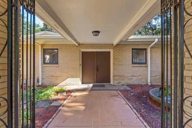 $1,200,000 | 19 Old Ferry Road, Shalimar, FL 32579