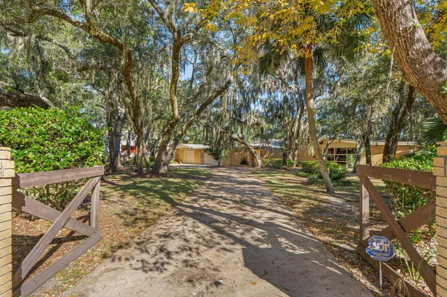 $1,200,000 | 19 Old Ferry Road, Shalimar, FL 32579