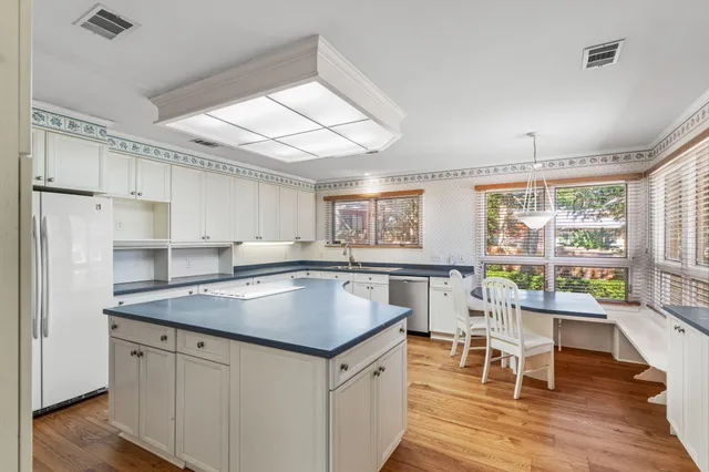 $1,200,000 | 19 Old Ferry Road, Shalimar, FL 32579