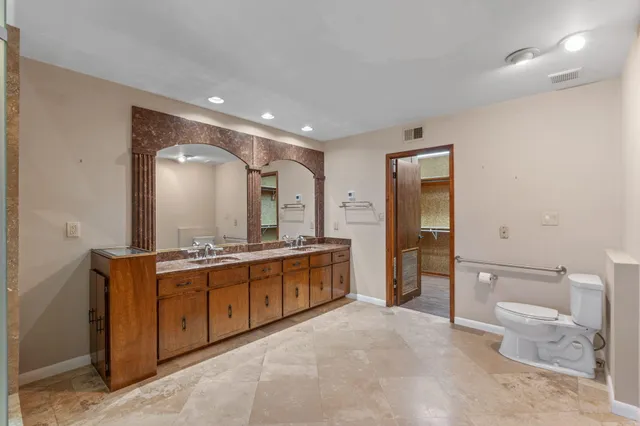 $1,200,000 | 19 Old Ferry Road, Shalimar, FL 32579