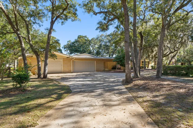 $1,200,000 | 19 Old Ferry Road, Shalimar, FL 32579