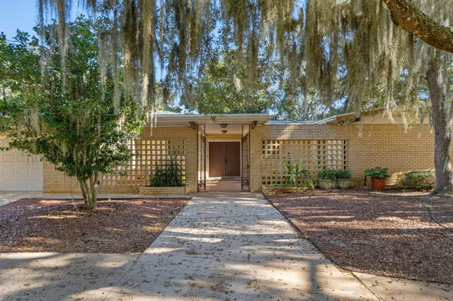 $1,200,000 | 19 Old Ferry Road, Shalimar, FL 32579