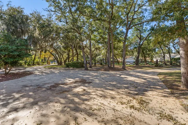 $1,200,000 | 19 Old Ferry Road, Shalimar, FL 32579