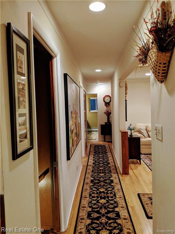 1249 Green Ridge Road Rochester Hills, MI 48309 - Photo 22 of 38