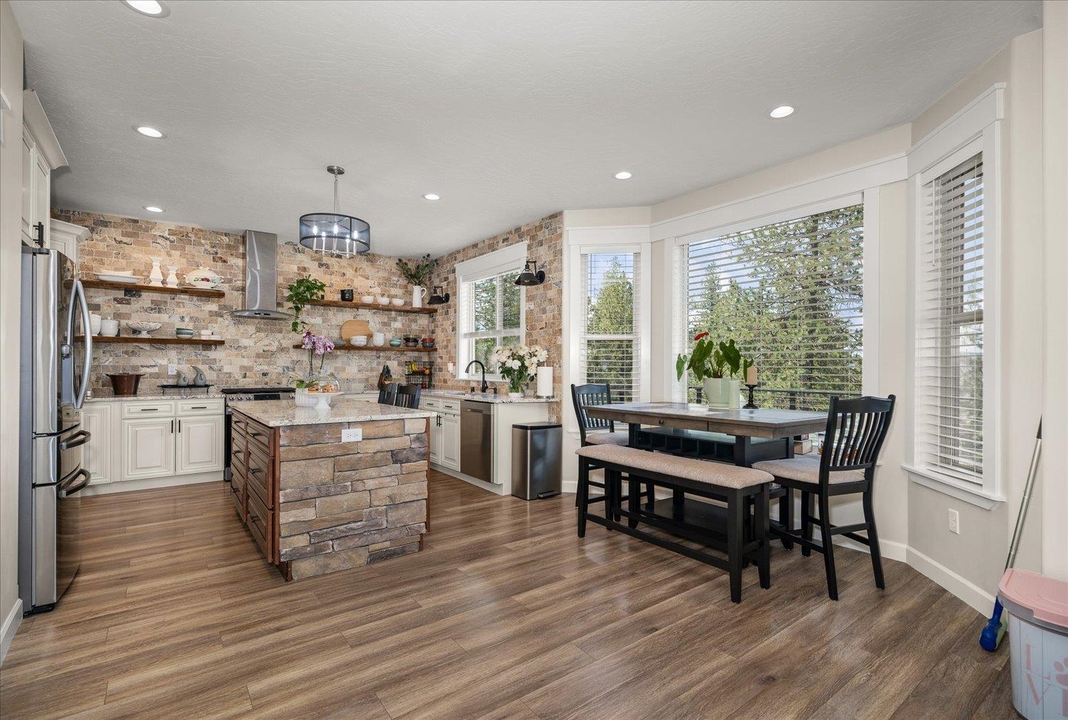 10505 North Alberta Road Spokane, WA 99208 - Photo 8 of 50