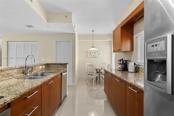 $5,000 | 18413 Northeast 27th Court, Unit 18413, Aventura, FL 33160