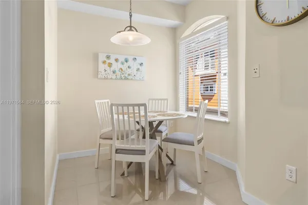 $5,000 | 18413 Northeast 27th Court, Unit 18413, Aventura, FL 33160