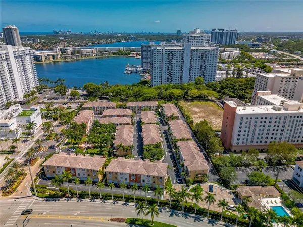 $5,000 | 18413 Northeast 27th Court, Unit 18413, Aventura, FL 33160