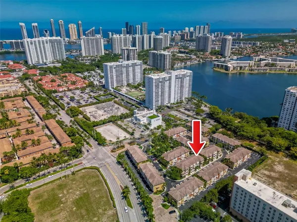 $5,000 | 18413 Northeast 27th Court, Unit 18413, Aventura, FL 33160