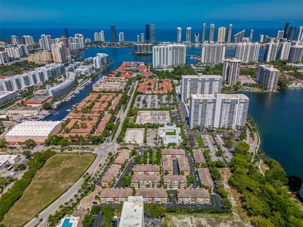 $5,000 | 18413 Northeast 27th Court, Unit 18413, Aventura, FL 33160