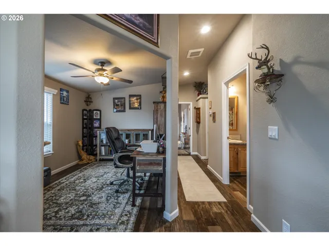 a view of a livingroom with furniture and a livingroom