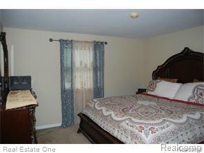17428 Levan Road Livonia, MI 48152 - Photo 13 of 23 image.jpg