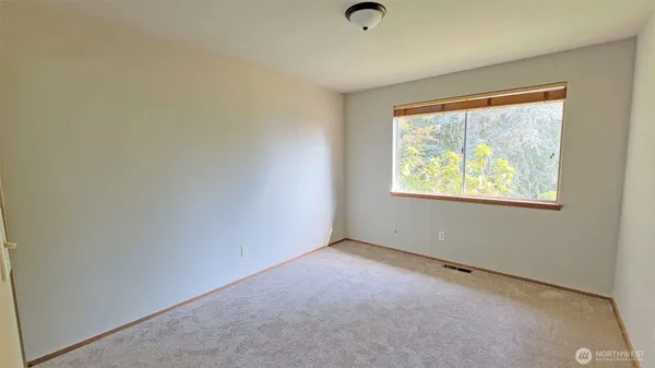 $4,650 | 820 172nd Avenue Northeast, Bellevue, WA 98008
