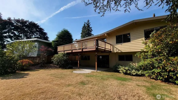 $4,650 | 820 172nd Avenue Northeast, Bellevue, WA 98008
