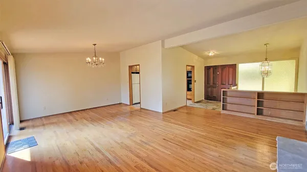 $4,650 | 820 172nd Avenue Northeast, Bellevue, WA 98008