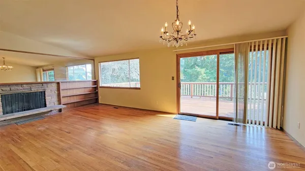$4,650 | 820 172nd Avenue Northeast, Bellevue, WA 98008