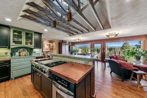 $1,099,000 | 12191 Highland Avenue, Truckee, CA 96161