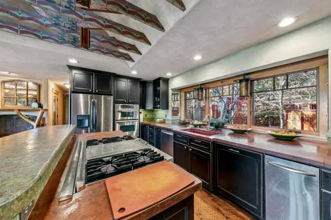 $1,099,000 | 12191 Highland Avenue, Truckee, CA 96161