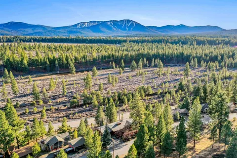 $1,099,000 | 12191 Highland Avenue, Truckee, CA 96161