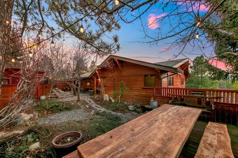 $1,099,000 | 12191 Highland Avenue, Truckee, CA 96161