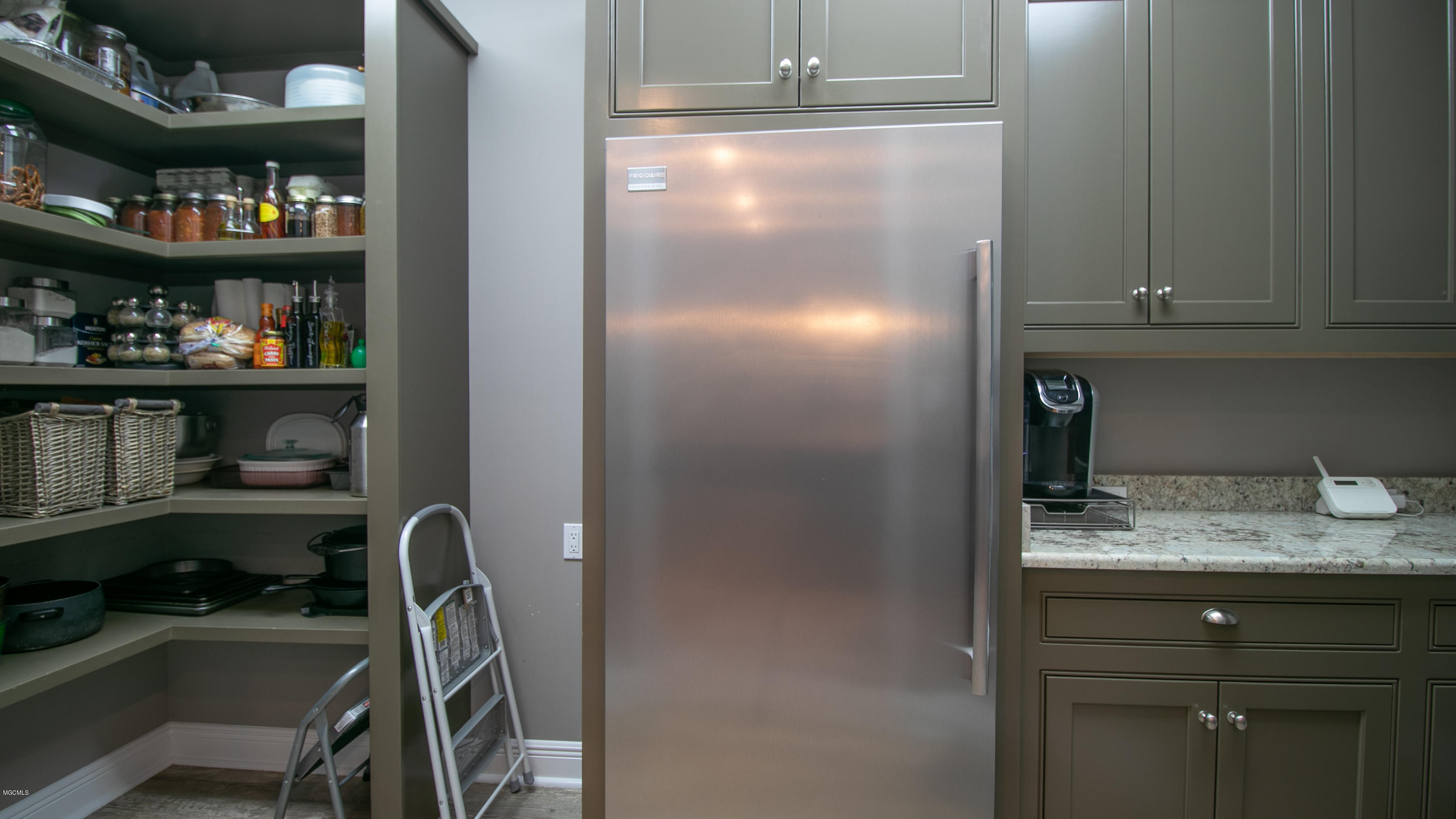 860 Reed Lane Gulfport, MS 39507 - Photo 12 of 49 Reed Lane normal size-115