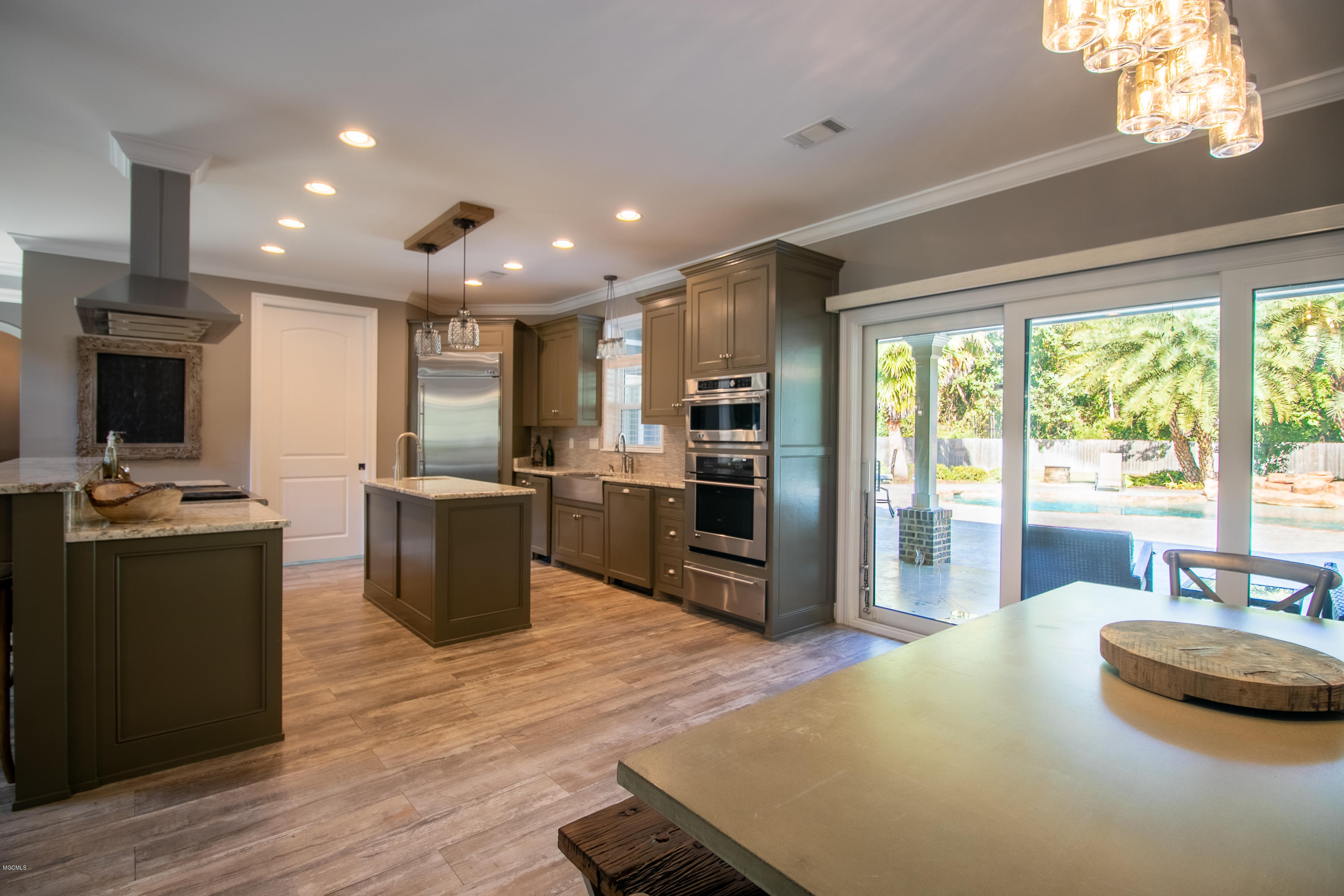 860 Reed Lane Gulfport, MS 39507 - Photo 14 of 49 Reed Lane normal size-108