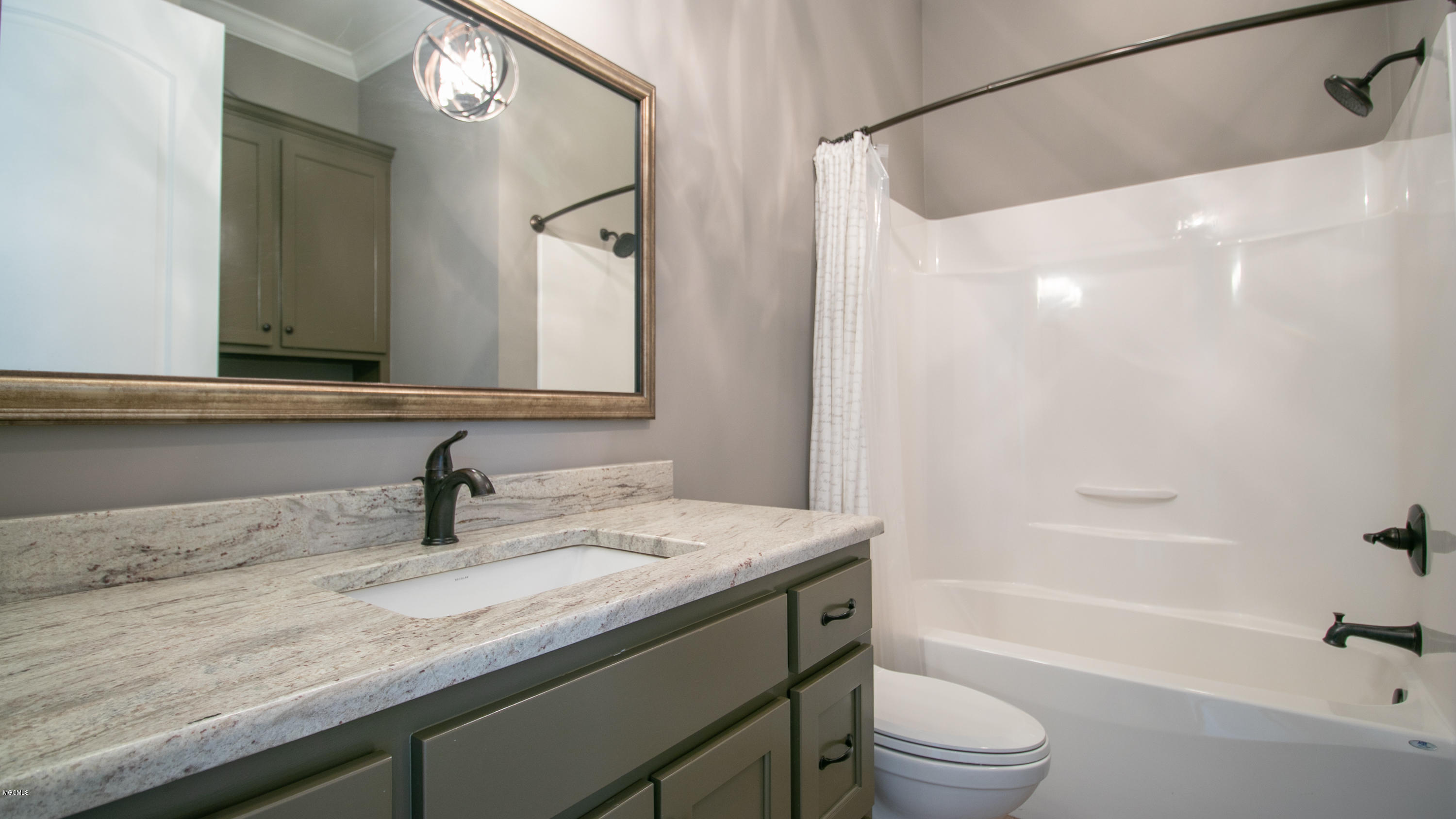 860 Reed Lane Gulfport, MS 39507 - Photo 17 of 49 Reed Lane normal size-109