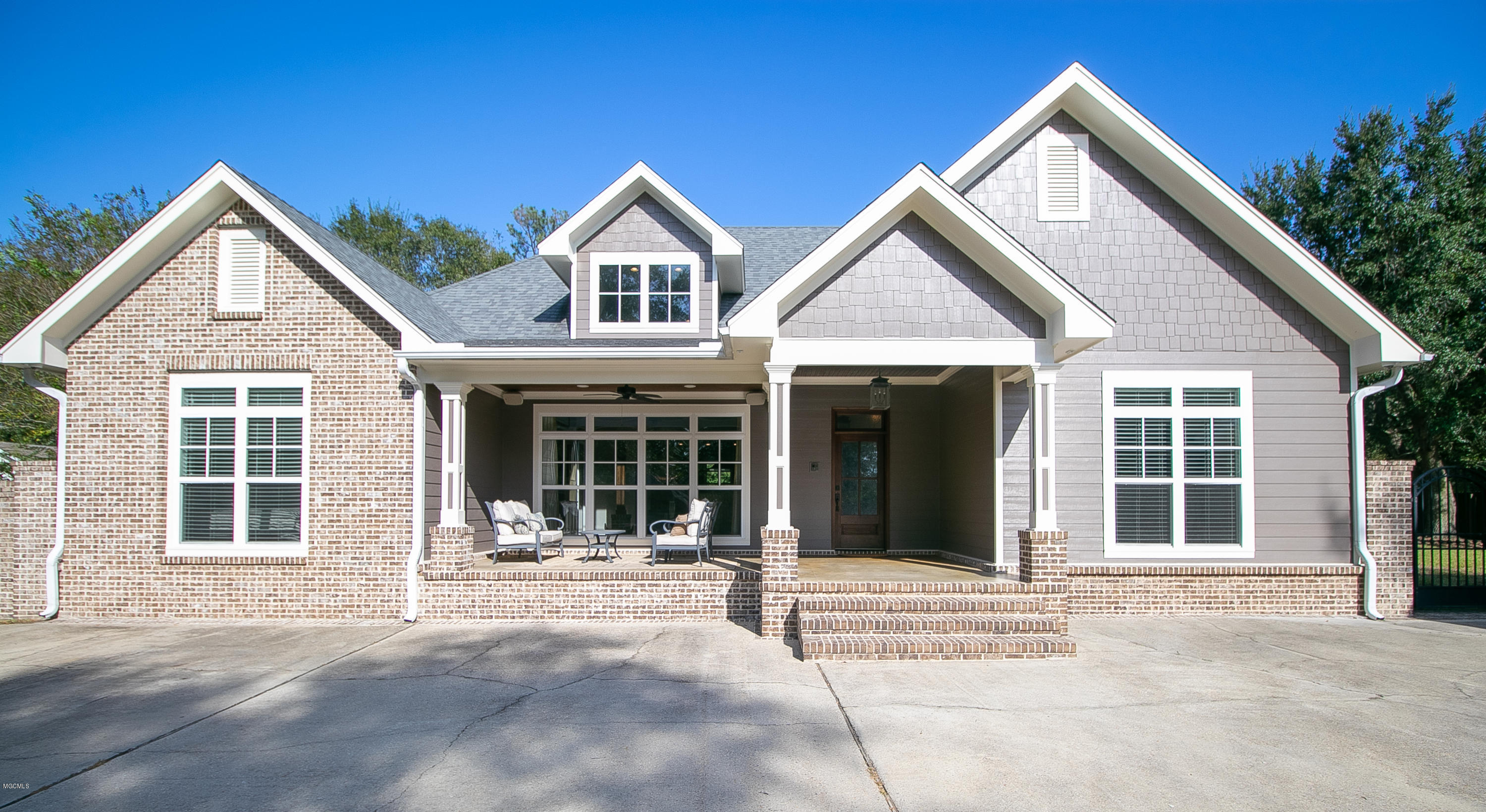 860 Reed Lane Gulfport, MS 39507 - Photo 4 of 49 Reed Lane Magazine-107
