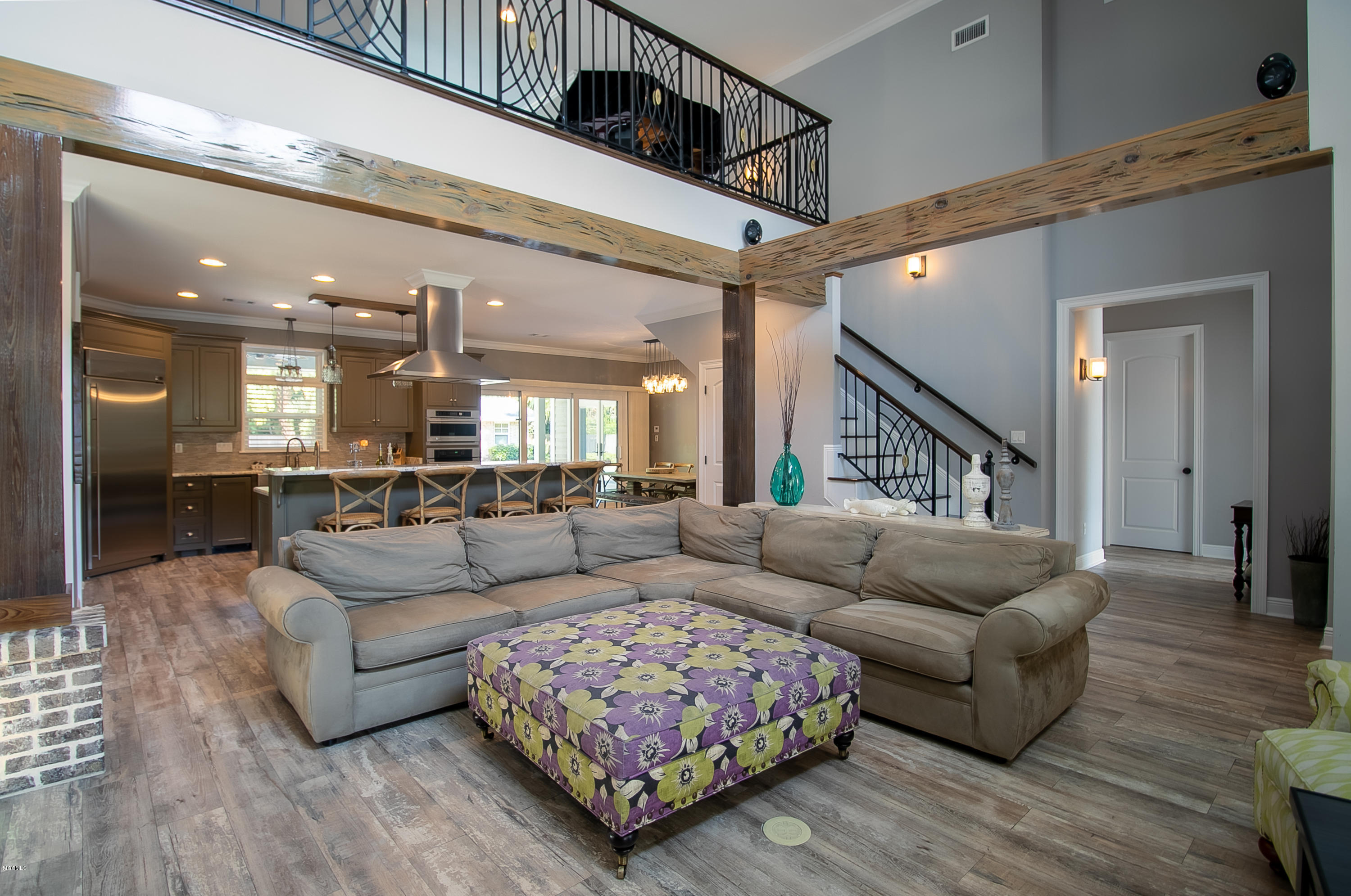 860 Reed Lane Gulfport, MS 39507 - Photo 6 of 49 Reed Lane Magazine-100