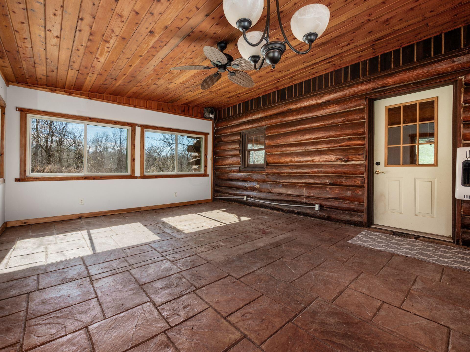 53724 Mud Run Road Senecaville, OH 43780 - Photo 22 of 39 Sun Room