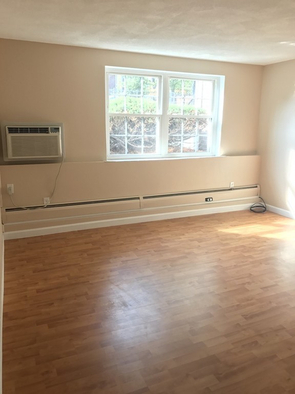 261 Boston Post Road East, Unit 4 Marlborough, MA 01752 - Photo 4 of 26