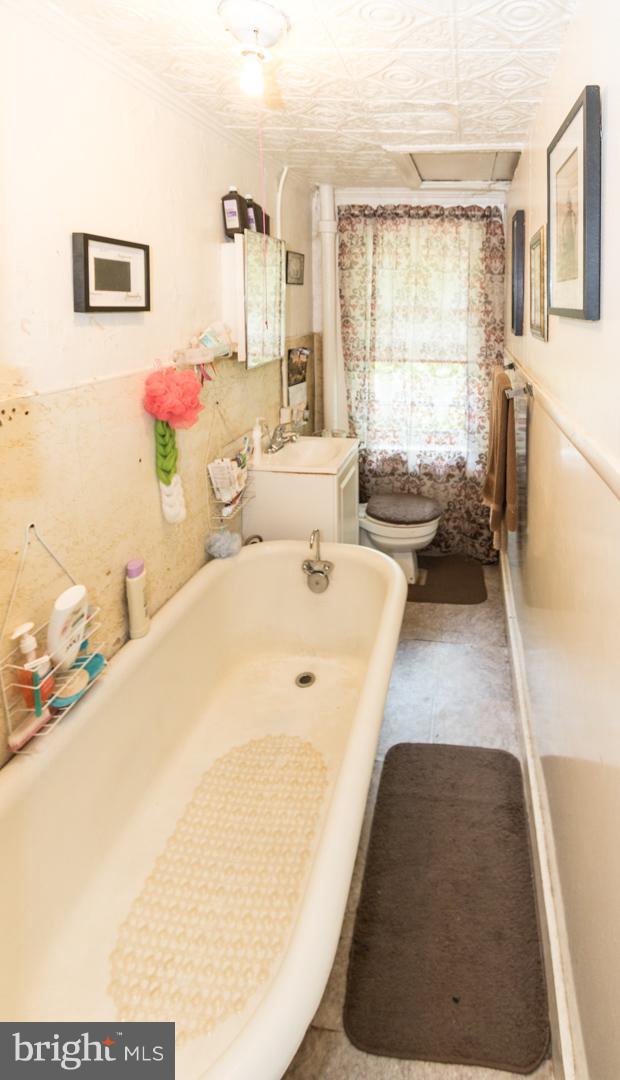 2123 East Chase Street Baltimore, MD 21213 - Photo 10 of 12