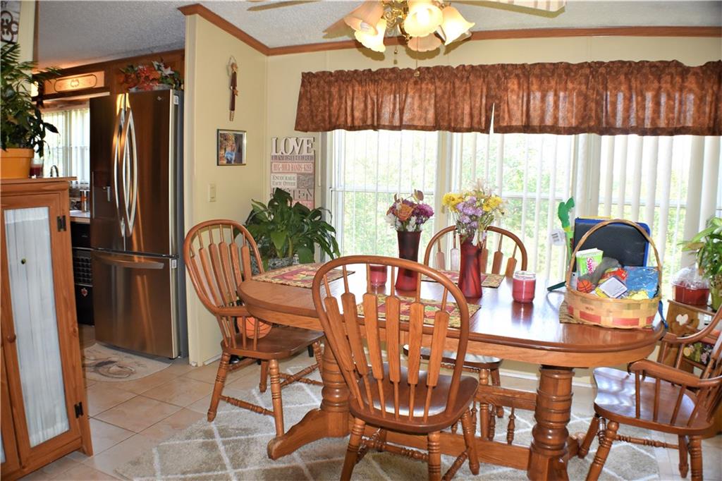 71 Roundtop Road Irwin, PA 15642 - Photo 4 of 23