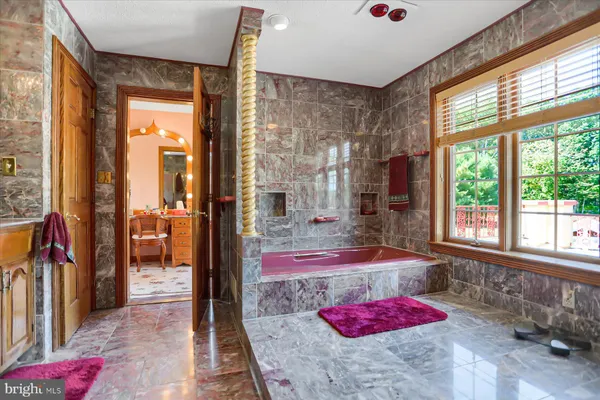 $985,500 | 1164 Grangers Road, Selinsgrove, PA 17870