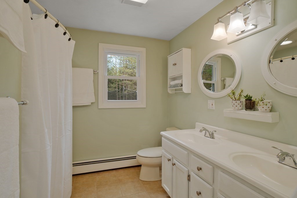 125 Rice Corner Road Brookfield, MA 01506 - Photo 11 of 37