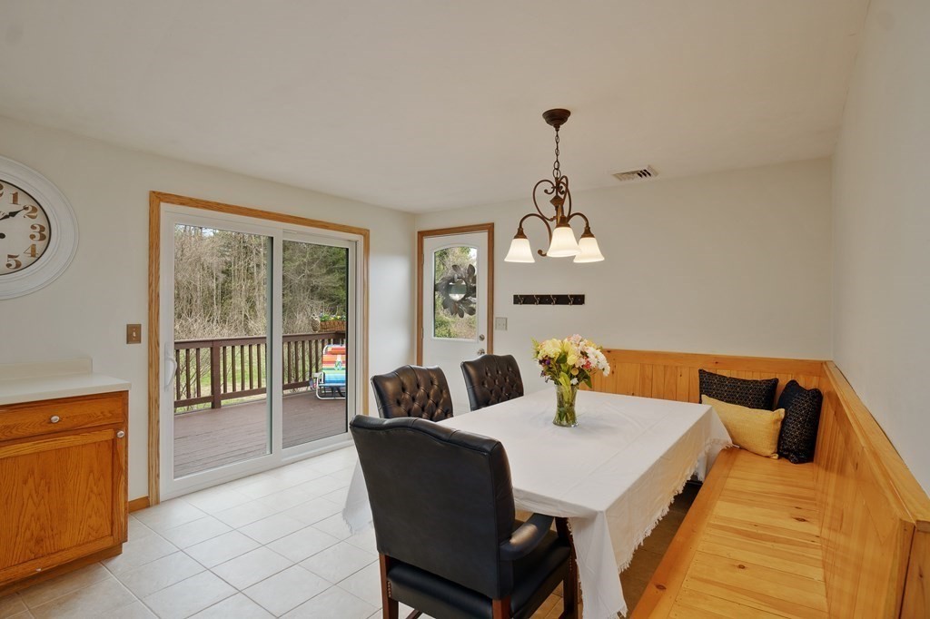 125 Rice Corner Road Brookfield, MA 01506 - Photo 6 of 37