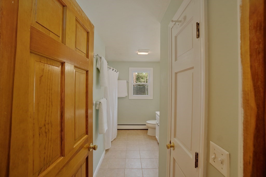 125 Rice Corner Road Brookfield, MA 01506 - Photo 10 of 37