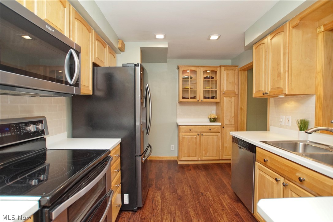 5606 Dorset Road Lyndhurst, OH 44124 - Photo 12 of 35
