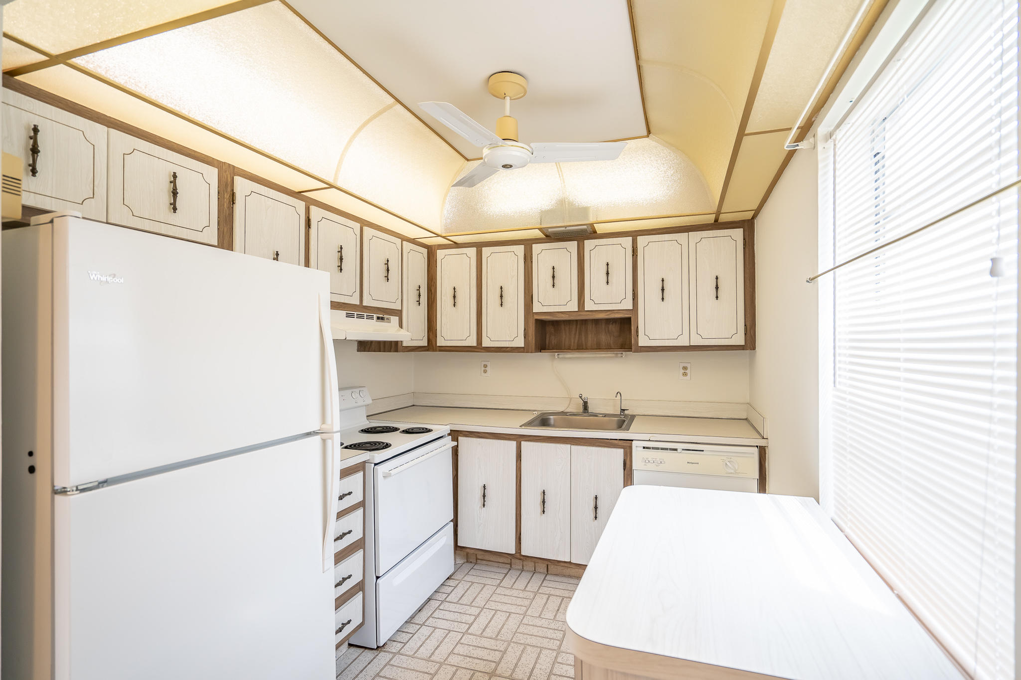 842 Normandy Trail Delray Beach, FL 33484 - Photo 8 of 29 Kitchen