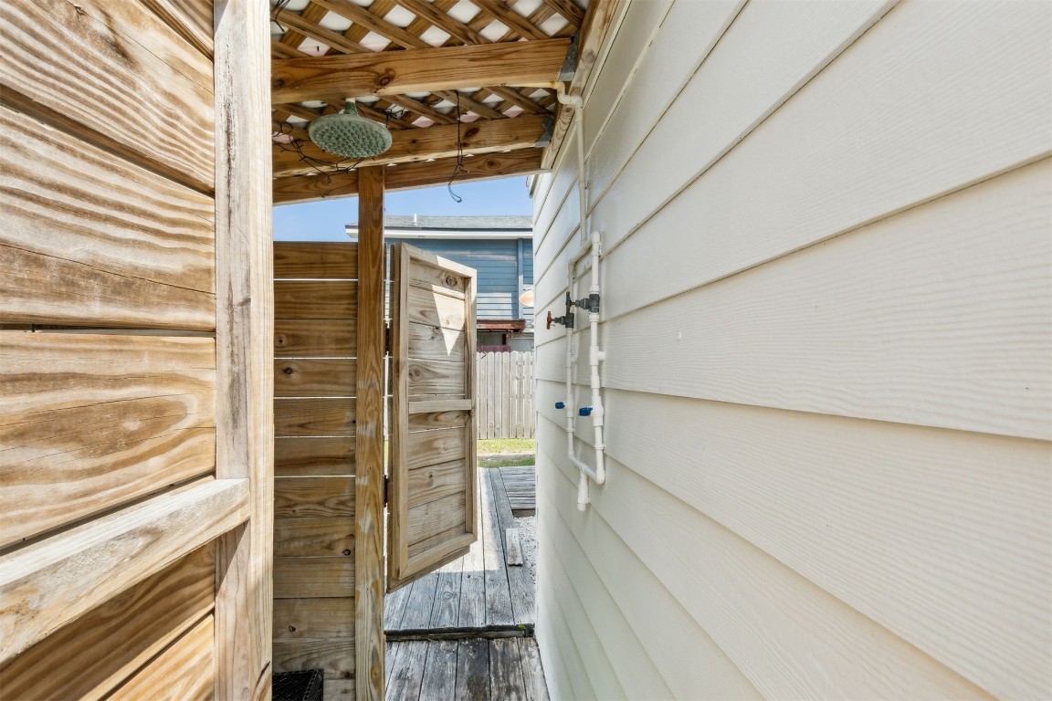 729 North Fletcher Avenue Fernandina Beach, FL 32034 - Photo 15 of 25 a view of front door and porch