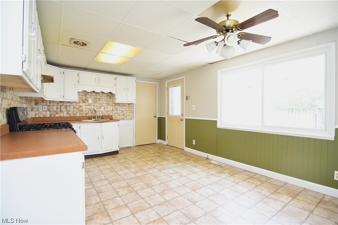 559 Baldwin Road Akron, OH 44312 - Photo 6 of 25