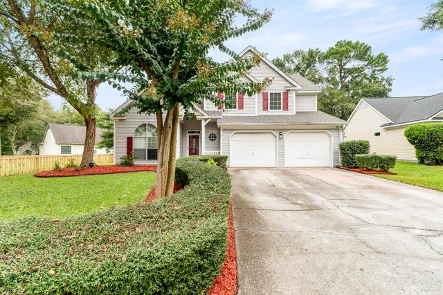 $420,000 | 203 Blenheim Court, Goose Creek, SC 29445