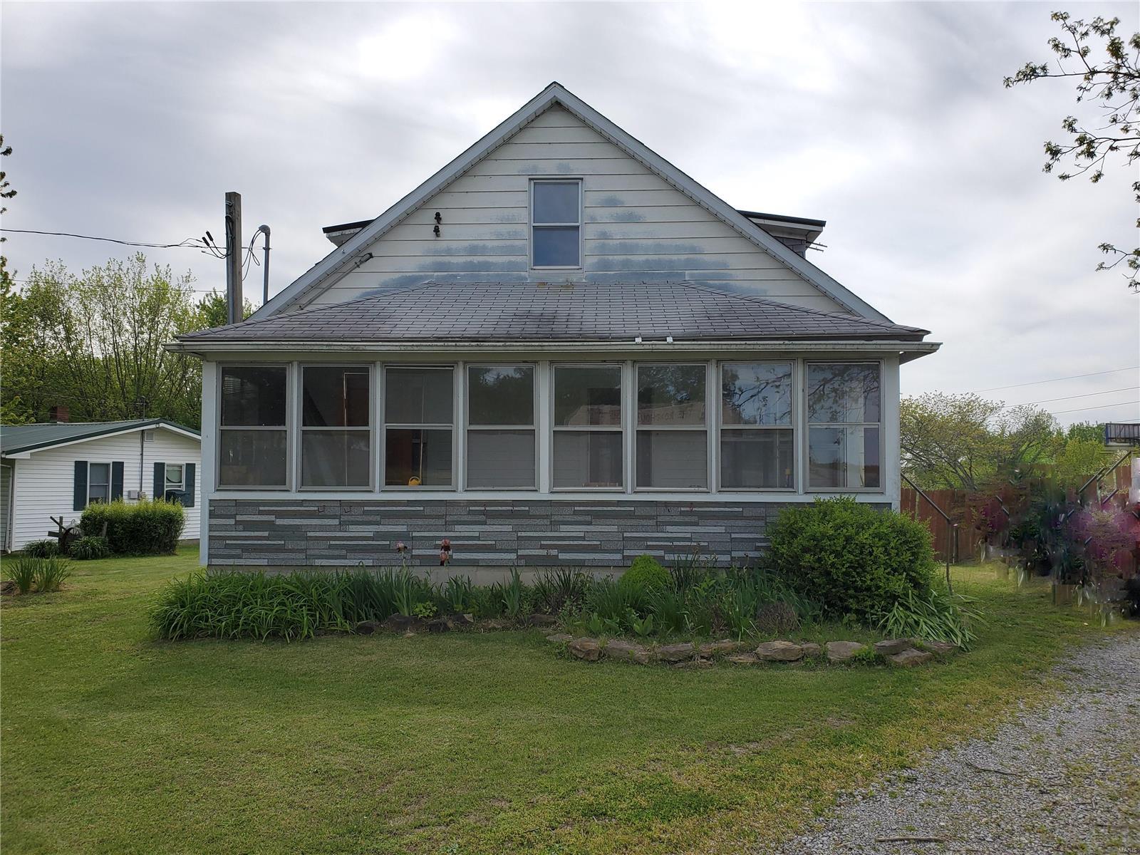 4369 Chester Road Chester, IL 62233 - Photo 1 of 31