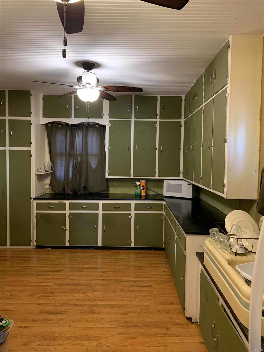 4369 Chester Road Chester, IL 62233 - Photo 9 of 31