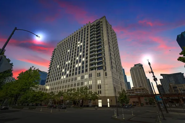 $2,050 | 1255 South State Street, Unit 1609, Chicago, IL 60605