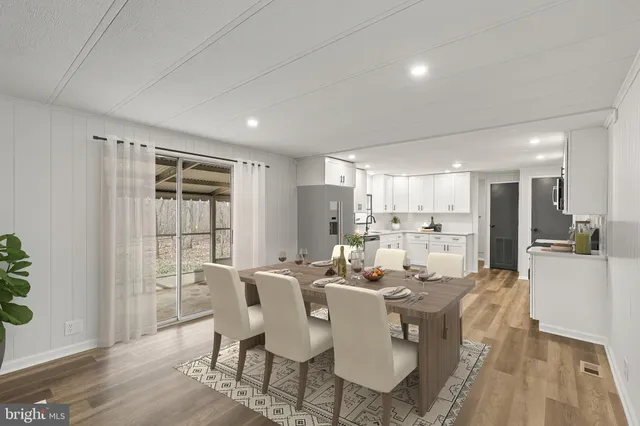 $299,900 | 8287 Pleasant Valley Road, Stewartstown, PA 17363