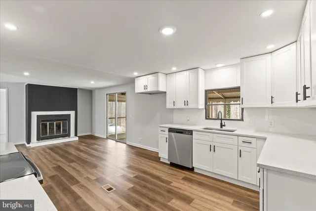 $299,900 | 8287 Pleasant Valley Road, Stewartstown, PA 17363