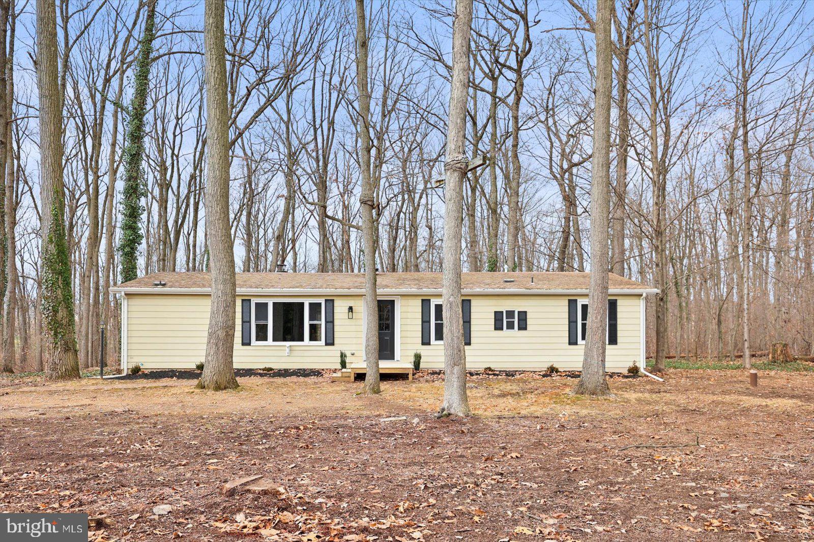 8287 Pleasant Valley Road Stewartstown, PA 17363 - Photo 6 of 48