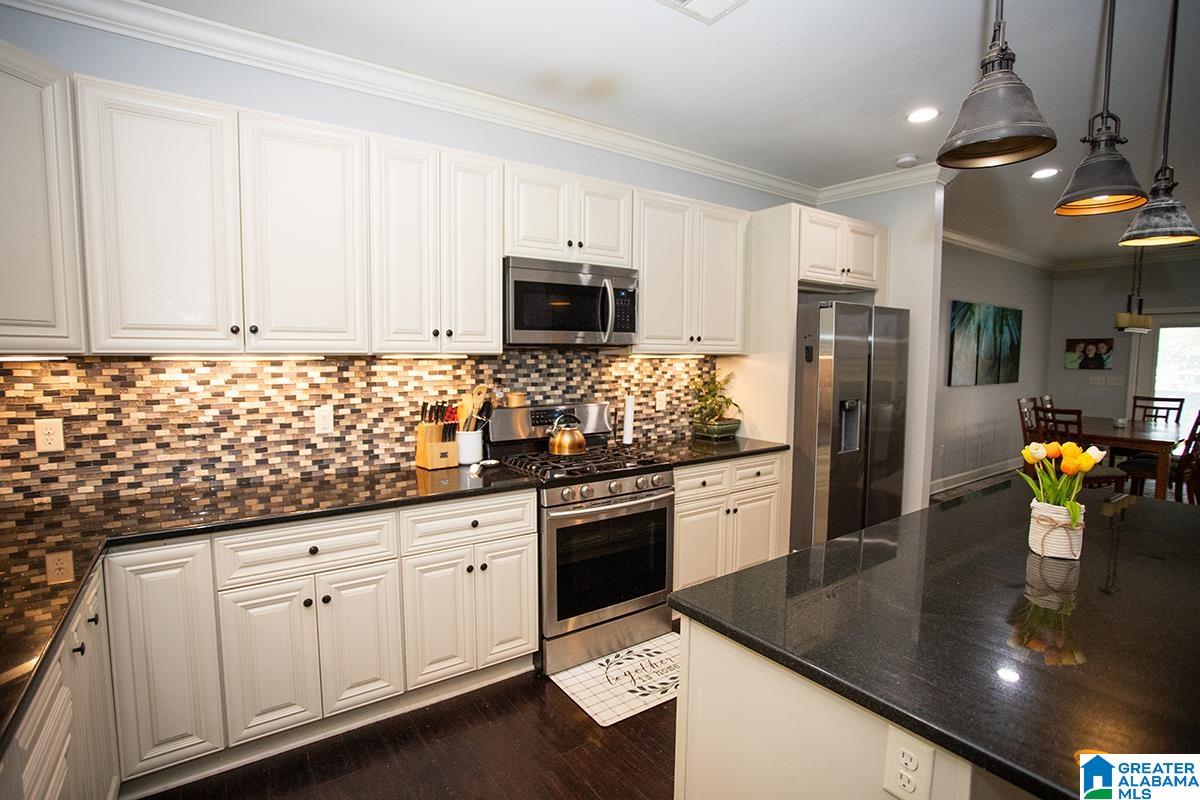 101 Lucas Lane Alabaster, AL 35114 - Photo 11 of 83