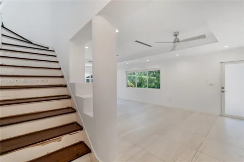 $9,500 | 550 West 49th Street, Miami Beach, FL 33140
